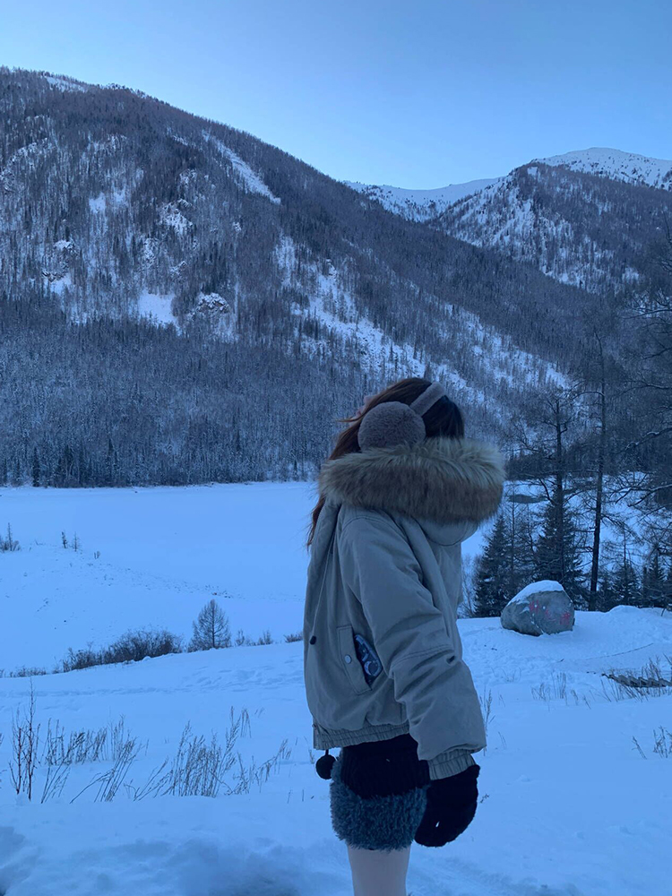 2025 Autumn Winter Vintage Large Fur Collar Hooded Cotton Coat for Women - Thick Loose Trendy Winter Jacket 2025 Autumn Winter Vintage Large Fur Collar Hooded Cotton Coat for Women - Thick Loose Trendy Winter Jacket