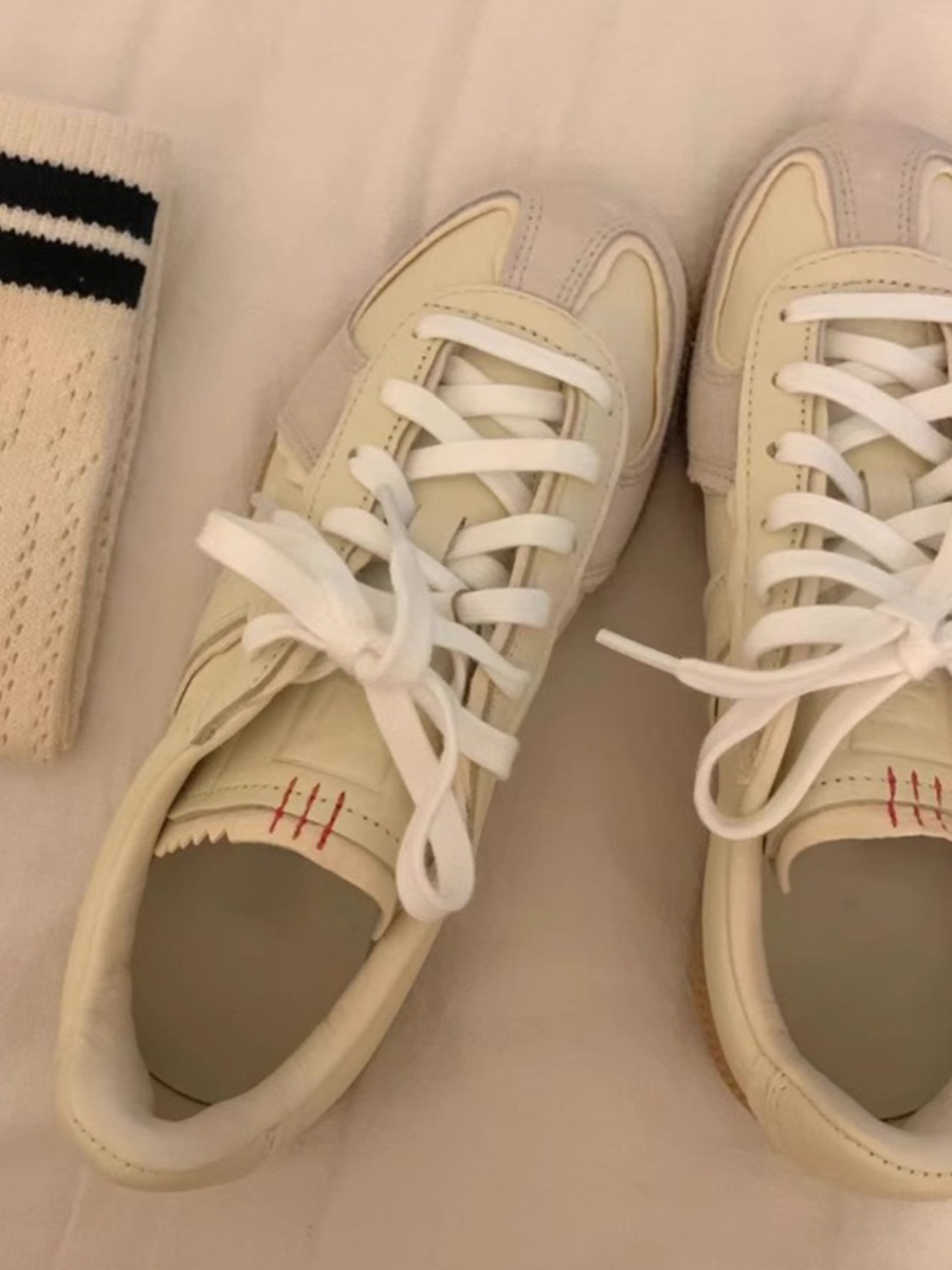 2025 Color-Blocking Lace-Up Cowhide Training Shoes - Versatile Round Toe Splicing Casual Sneakers 2025 Color-Blocking Lace-Up Cowhide Training Shoes - Versatile Round Toe Splicing Casual Sneakers