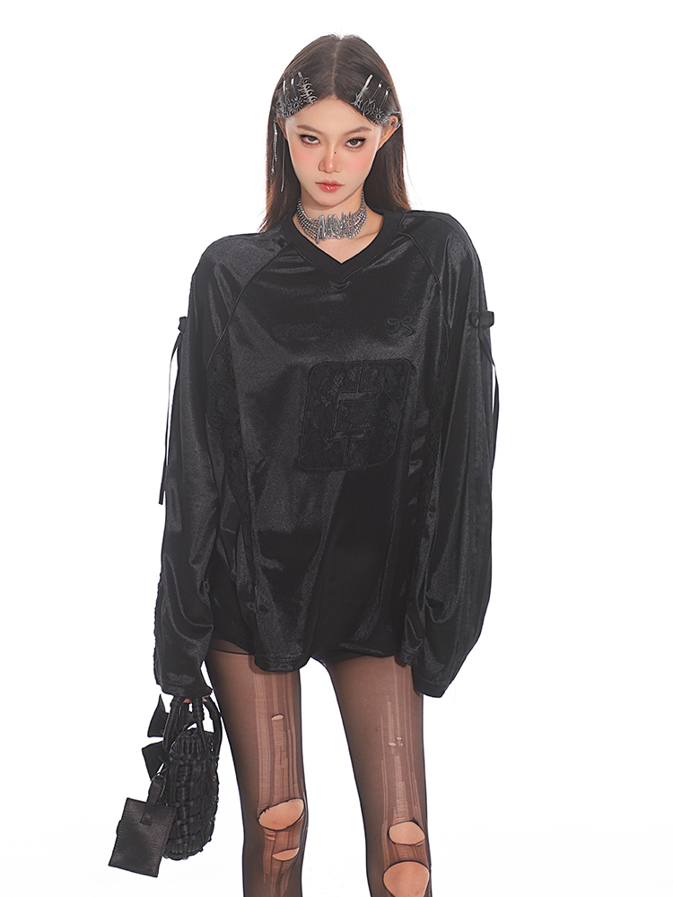 2025 Early Spring Jersey Aesthetic Hot Girl Lace Splicing Glossy Silver T-Shirt - Trendy 90s Inspired Fashion Top 2025 Early Spring Jersey Aesthetic Hot Girl Lace Splicing Glossy Silver T-Shirt - Trendy 90s Inspired Fashion Top