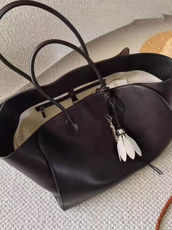 2025 High-End Light Luxury Women's Large Capacity Shoulder Tote Bag - Trendy Shopping Handbag