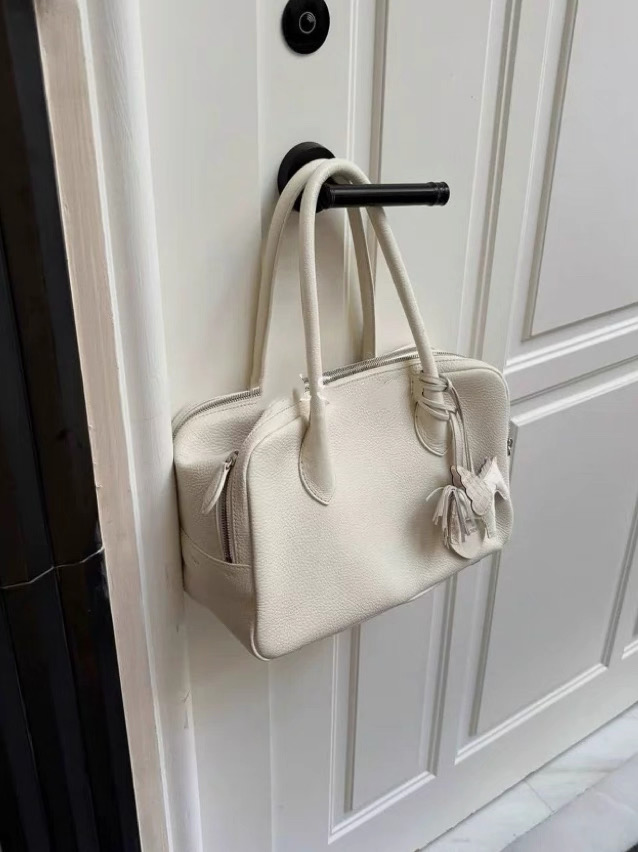 2025 High-End Niche Design Boston Bag - Versatile Women's Shoulder & Crossbody Tote for Chic Style