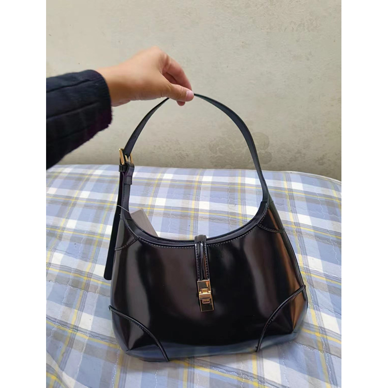 2025 High-End Retro Crescent Bag - Versatile Handheld & Shoulder Tote for Women, Chic Underarm Design