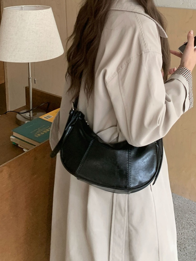 2025 Korean Minimalist Silver Underarm Bag for Women - High-End Shoulder Crossbody Tote 2025 Korean Minimalist Silver Underarm Bag for Women - High-End Shoulder Crossbody Tote