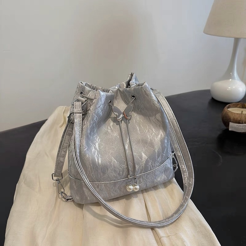 2025 Korean Style Versatile Women's Backpack - Trendy High-Quality Multifunctional Shoulder Bucket Bag 2025 Korean Style Versatile Women's Backpack - Trendy High-Quality Multifunctional Shoulder Bucket Bag