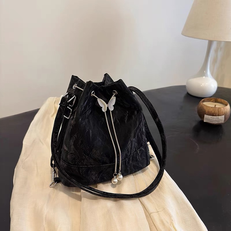 2025 Korean Style Versatile Women's Backpack - Trendy High-Quality Multifunctional Shoulder Bucket Bag 2025 Korean Style Versatile Women's Backpack - Trendy High-Quality Multifunctional Shoulder Bucket Bag