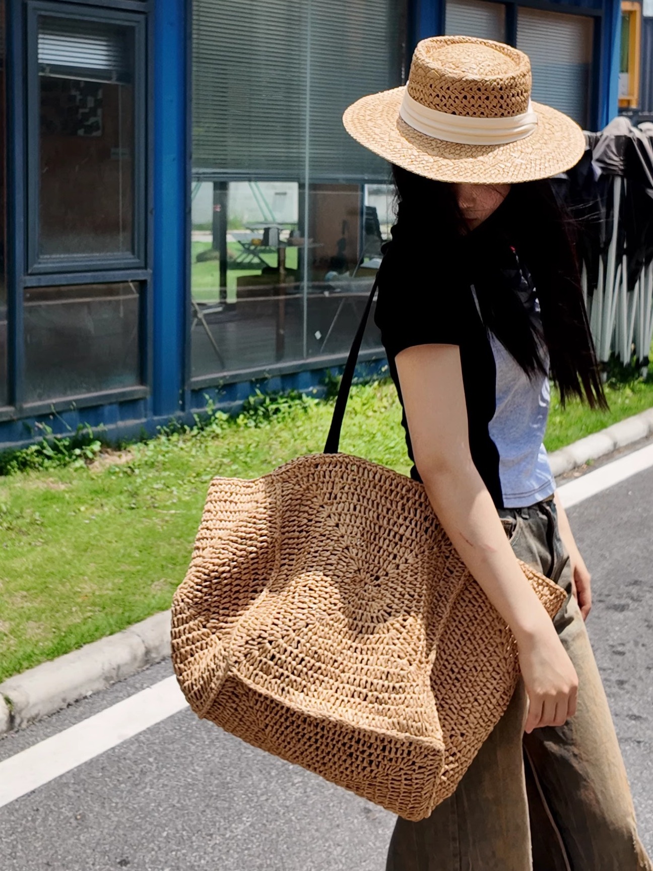 2025 Large Capacity Woven Tote Bag - Fashionable Versatile Shoulder Bag for Summer Beach Vacation