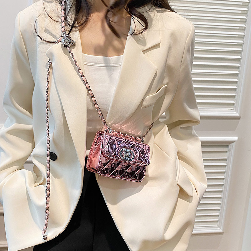 2025 Mini Crossbody Clutch Bag, Patent Leather Chain Earphone Bag with Diamond Pattern, Chic Women's Accessory 2025 Mini Crossbody Clutch Bag, Patent Leather Chain Earphone Bag with Diamond Pattern, Chic Women's Accessory