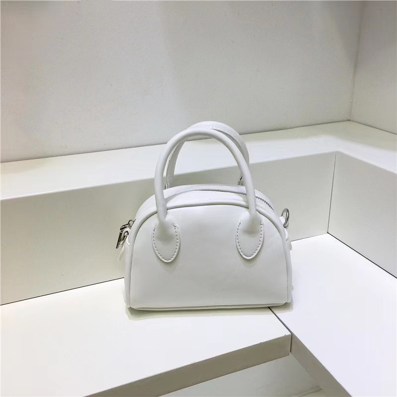 2025 Minimalist Casual Boston Tote Bag for Women - Cute Versatile Shoulder Bag in Korean Style 2025 Minimalist Casual Boston Tote Bag for Women - Cute Versatile Shoulder Bag in Korean Style