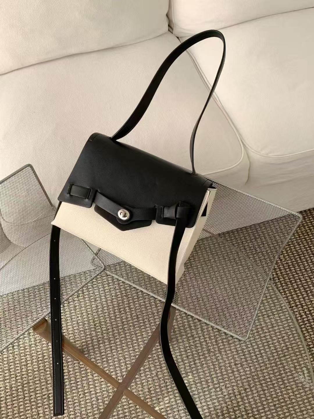 2025 Spring/Summer Irregular Flap Design Messenger Bag - Versatile Commuter Shoulder Crossbody Tote for Y2K Fashion