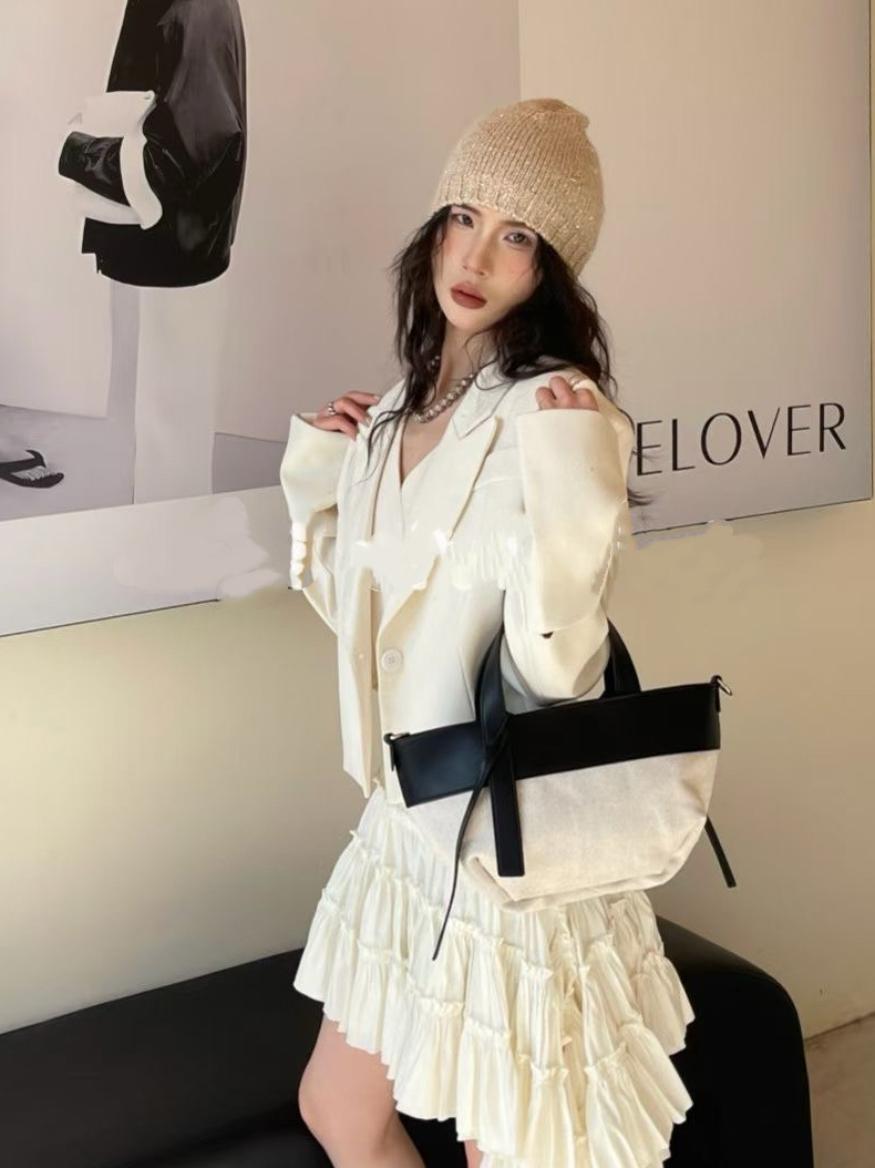 2025 Spring/Summer Single Shoulder Tote Bag, Cotton Linen, Fashionable Versatile High-End Commuter Women's Bag 2025 Spring/Summer Single Shoulder Tote Bag, Cotton Linen, Fashionable Versatile High-End Commuter Women's Bag