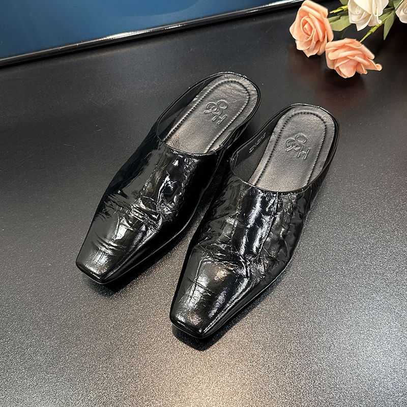 2025 Summer Genuine Leather Low-Heeled Open-Toe Slippers for Women - European Square-Toe British Style Slip-On Shoes 2025 Summer Genuine Leather Low-Heeled Open-Toe Slippers for Women - European Square-Toe British Style Slip-On Shoes