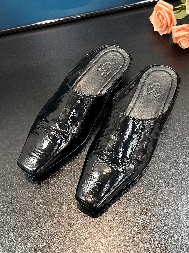 2025 Summer Genuine Leather Low-Heeled Open-Toe Slippers for Women - European Square-Toe British Style Slip-On Shoes 2025 Summer Genuine Leather Low-Heeled Open-Toe Slippers for Women - European Square-Toe British Style Slip-On Shoes