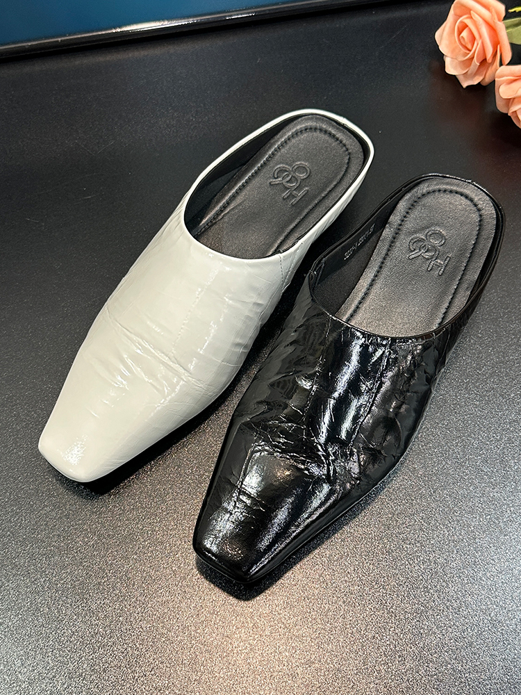 2025 Summer Genuine Leather Low-Heeled Open-Toe Slippers for Women - European Square-Toe British Style Slip-On Shoes