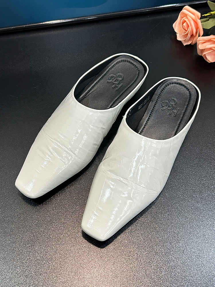 2025 Summer Genuine Leather Low-Heeled Open-Toe Slippers for Women - European Square-Toe British Style Slip-On Shoes 2025 Summer Genuine Leather Low-Heeled Open-Toe Slippers for Women - European Square-Toe British Style Slip-On Shoes