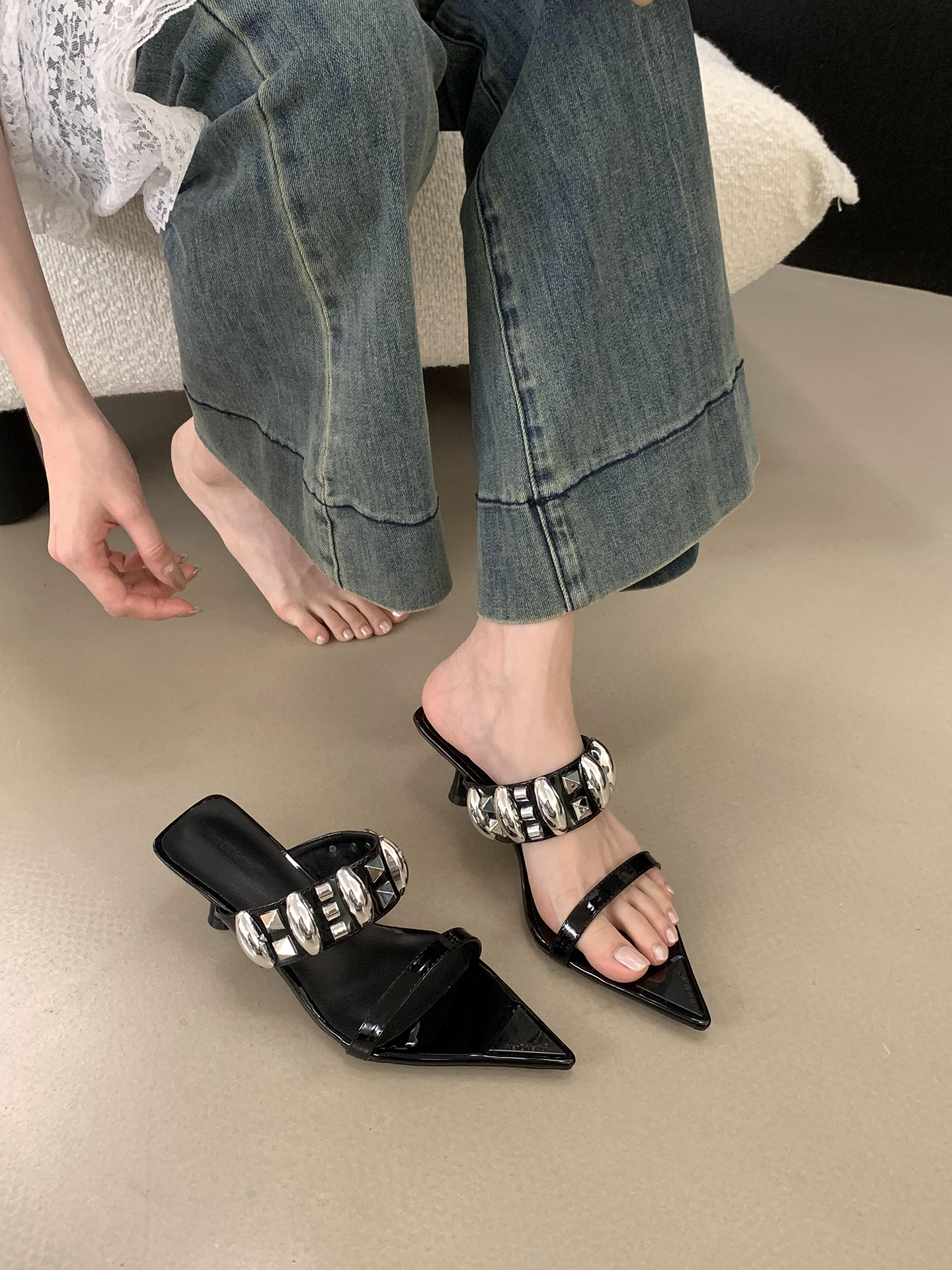 2025 Summer Retro French-Style Pointed Toe High Heels - Elegant Soft-Soled Outdoor Water Sandals for Women