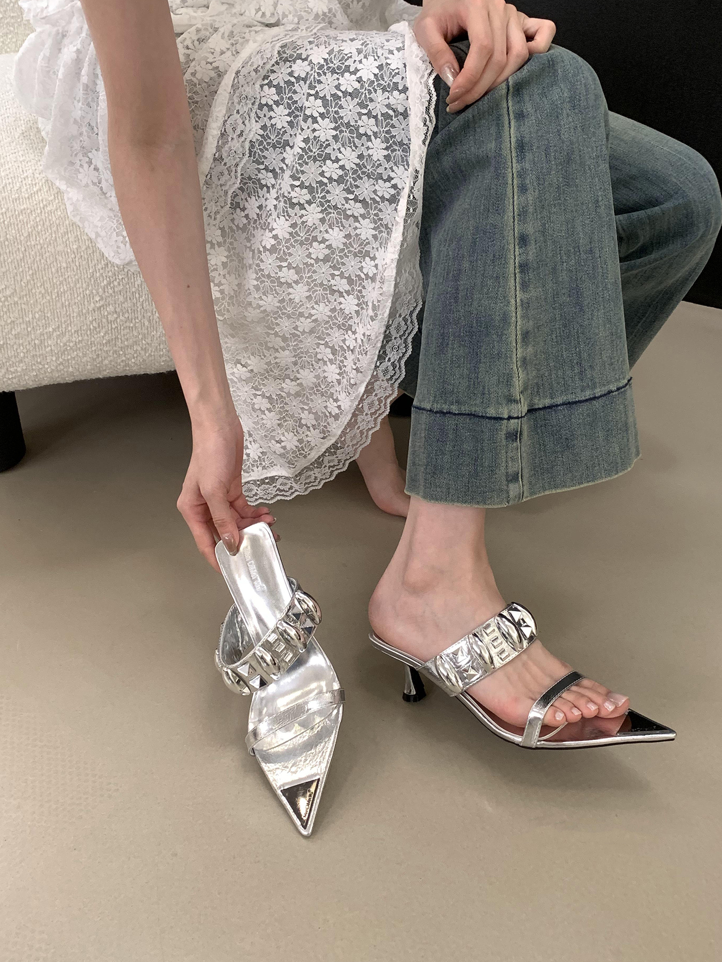 2025 Summer Retro French-Style Pointed Toe High Heels - Elegant Soft-Soled Outdoor Water Sandals for Women