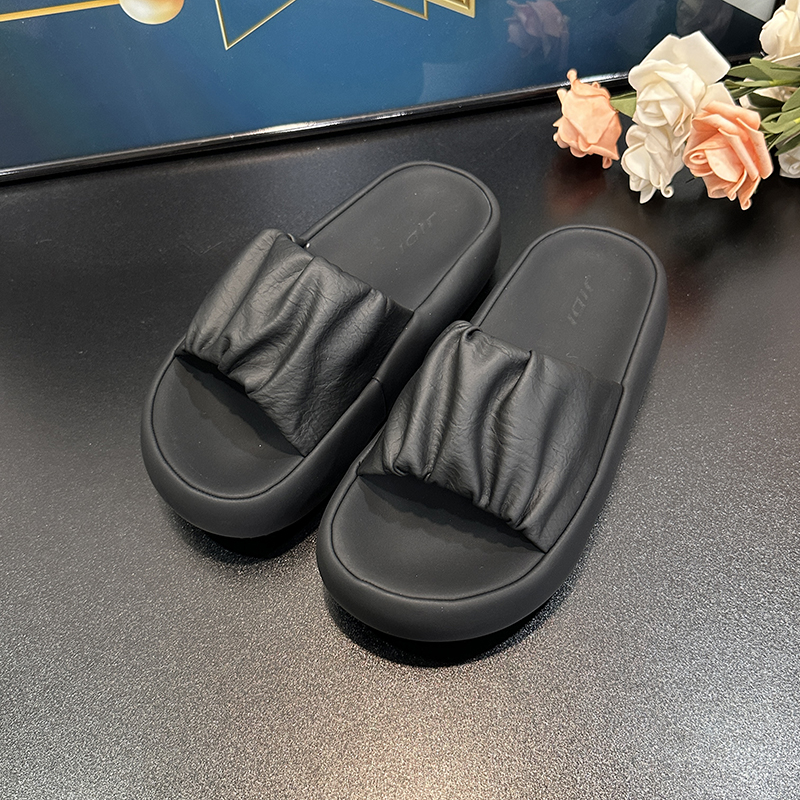 2025 Summer Thick-Sole Bread Slide Sandals for Women - Versatile Comfortable Outdoor Beach Flip-Flops 2025 Summer Thick-Sole Bread Slide Sandals for Women - Versatile Comfortable Outdoor Beach Flip-Flops