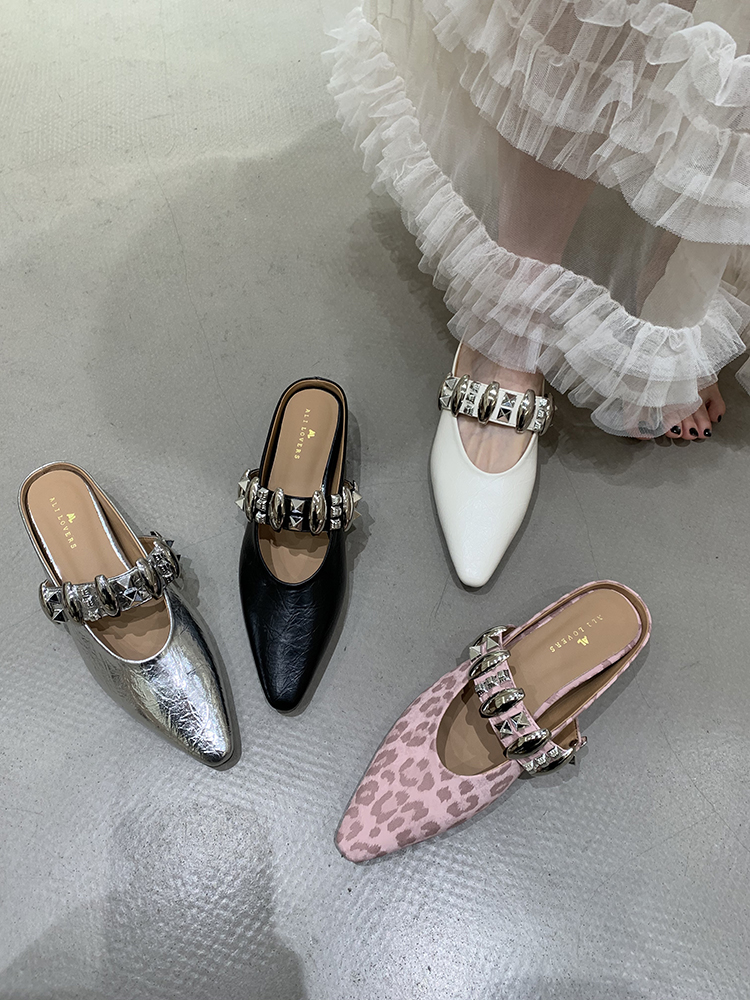2025 Summer Women's Square Head Rivet Strap Closed-Toe Half Slippers - Height-Increasing French Style Slip-On Sandals 2025 Summer Women's Square Head Rivet Strap Closed-Toe Half Slippers - Height-Increasing French Style Slip-On Sandals