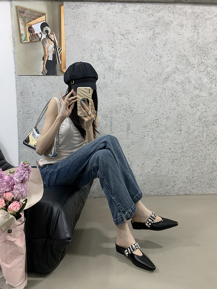 2025 Summer Women's Square Head Rivet Strap Closed-Toe Half Slippers - Height-Increasing French Style Slip-On Sandals
