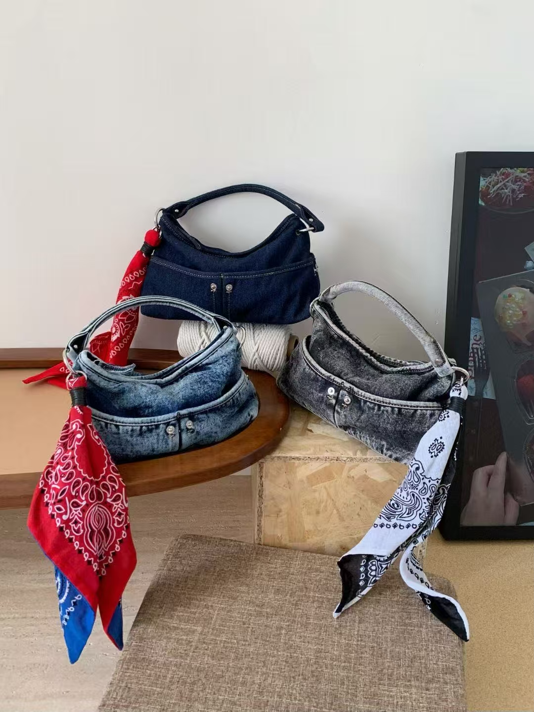 2025 Washable Denim Lunch Bag with Pocket, Fashionable Versatile Crossbody Handbag for Women, Trendy and Functional Style