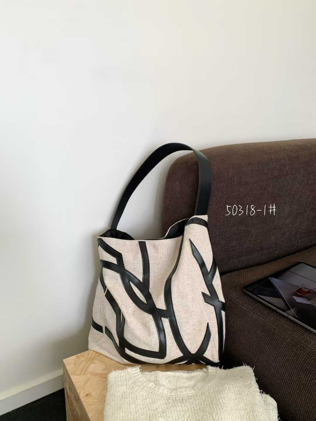 2025 Women's Hollow Out Linen Tote Bag with Pony Totem Design - Trendy Non-Spliced Shoulder Bag 2025 Women's Hollow Out Linen Tote Bag with Pony Totem Design - Trendy Non-Spliced Shoulder Bag