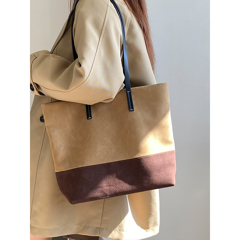 2025 Women's Korean Style Large Capacity Color Block Tote Bag - Vintage Versatile Shoulder Handbag for Commuting