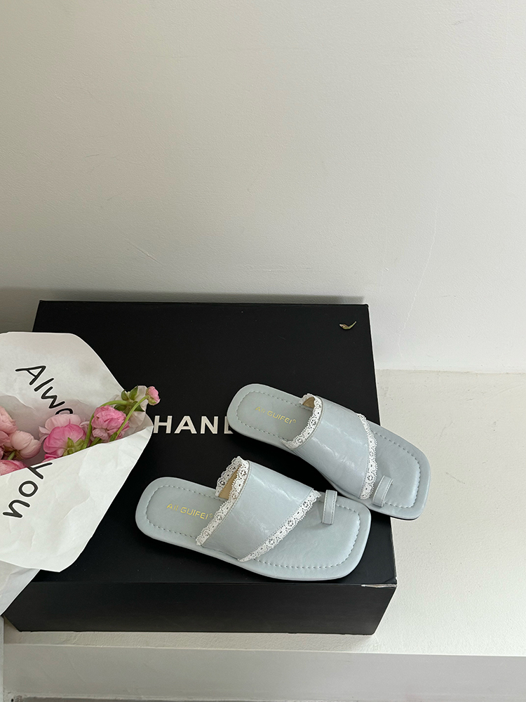 2025 Women's Retro Roman Flip-Flop Sandals - Soft Flat Casual Summer Outdoor Footwear