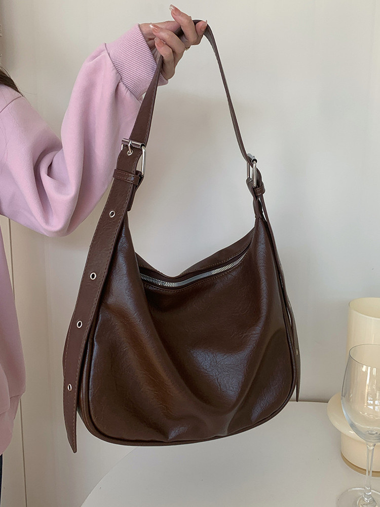 2025 Women's Vintage Soft Leather Crossbody Tote Bag - Fashionable Large-Capacity Single-Shoulder Commuting Style 2025 Women's Vintage Soft Leather Crossbody Tote Bag - Fashionable Large-Capacity Single-Shoulder Commuting Style