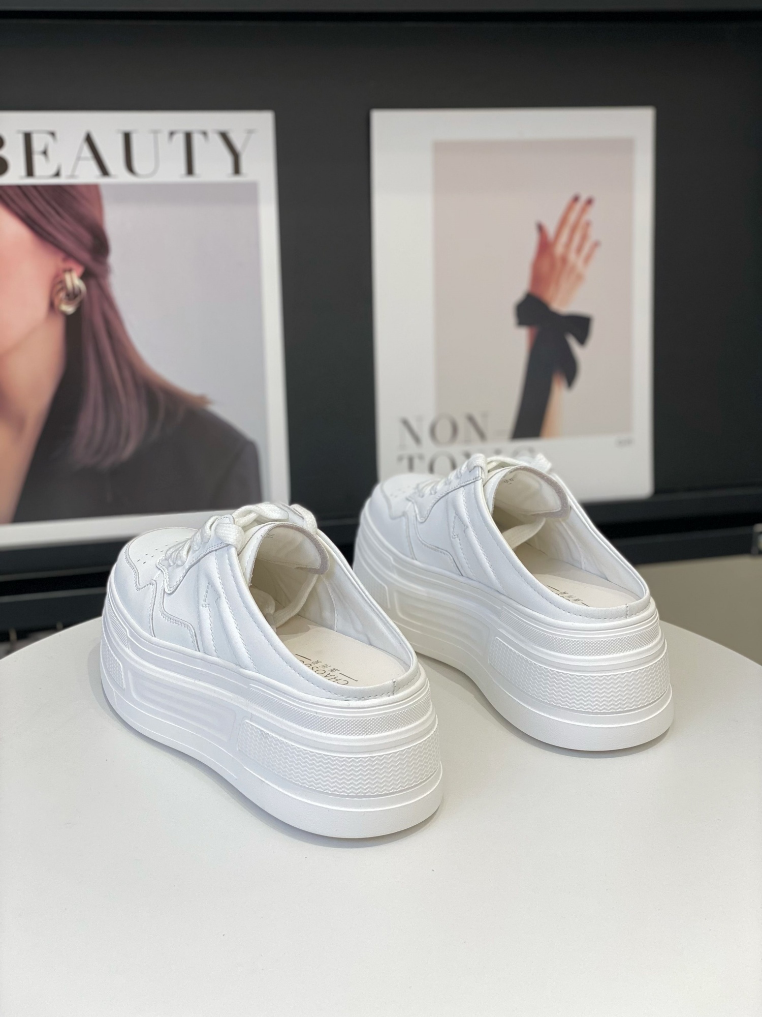 6cm Lightweight Height-Increasing Platform Shoes for Women - Summer 2025 Lace-Up Casual Closed-Toe Half Slippers for Short Stature 6cm Lightweight Height-Increasing Platform Shoes for Women - Summer 2025 Lace-Up Casual Closed-Toe Half Slippers for Short Stature