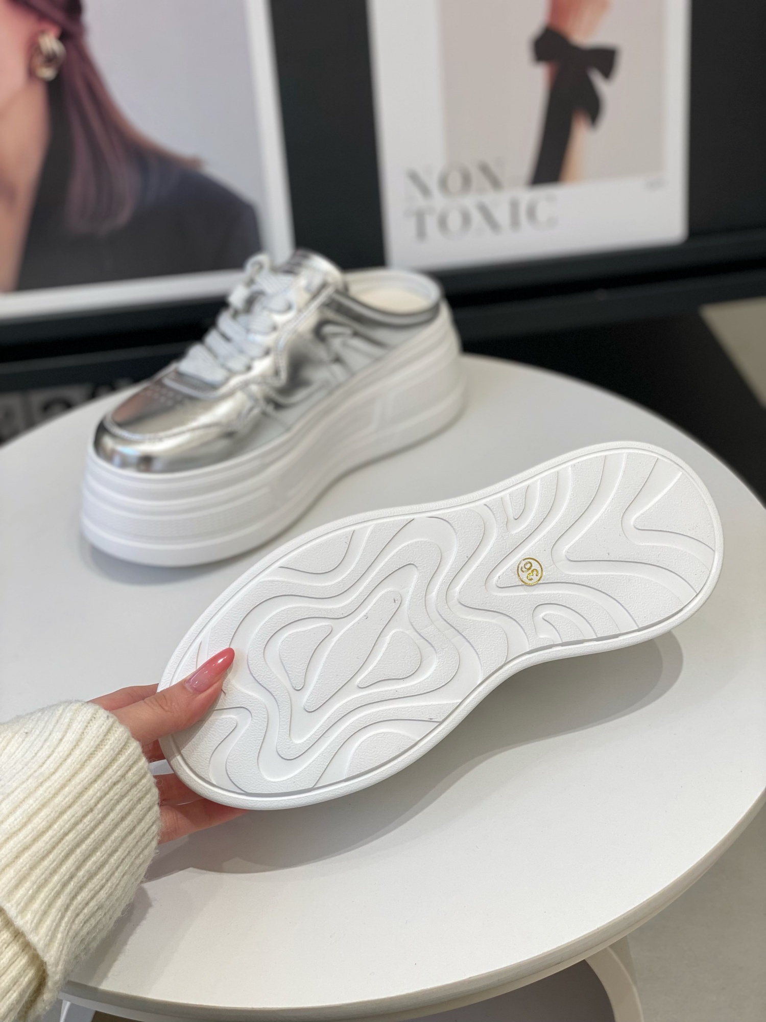 6cm Lightweight Height-Increasing Platform Shoes for Women - Summer 2025 Lace-Up Casual Closed-Toe Half Slippers for Short Stature 6cm Lightweight Height-Increasing Platform Shoes for Women - Summer 2025 Lace-Up Casual Closed-Toe Half Slippers for Short Stature