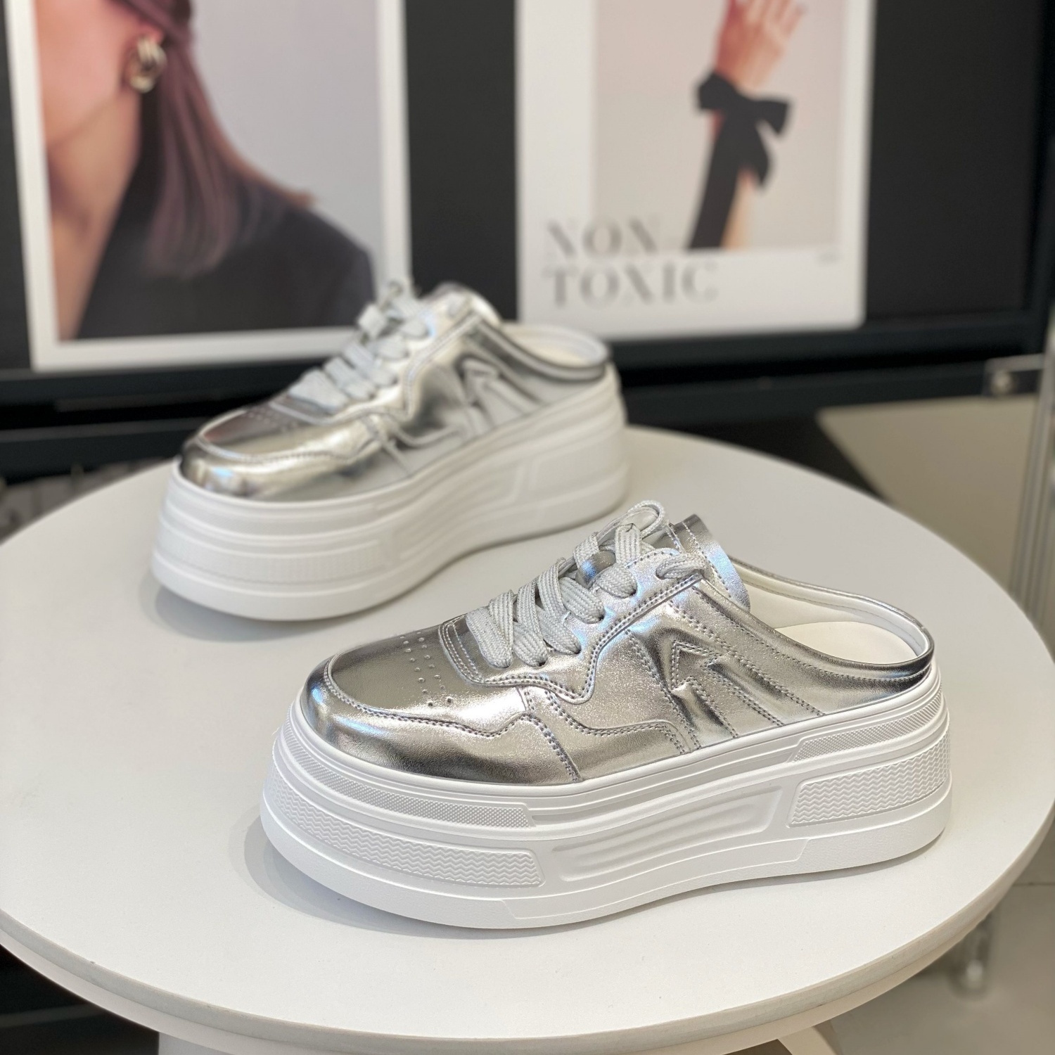 6cm Lightweight Height-Increasing Platform Shoes for Women - Summer 2025 Lace-Up Casual Closed-Toe Half Slippers for Short Stature 6cm Lightweight Height-Increasing Platform Shoes for Women - Summer 2025 Lace-Up Casual Closed-Toe Half Slippers for Short Stature