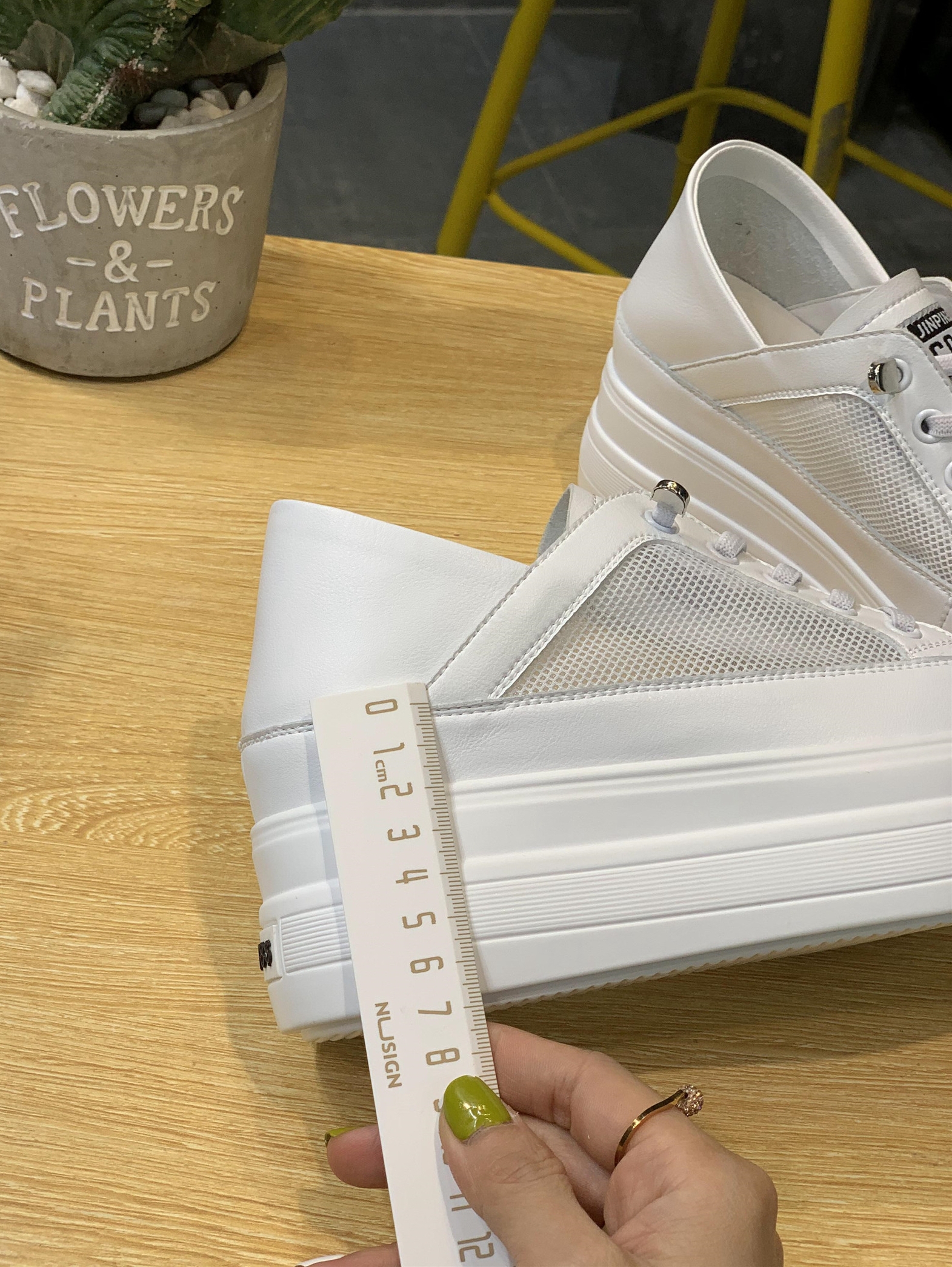 7cm Height-Increasing White Platform Sandals for Women - Breathable Mesh, Thick-Soled, Slimming Casual Summer Shoes 2025 7cm Height-Increasing White Platform Sandals for Women - Breathable Mesh, Thick-Soled, Slimming Casual Summer Shoes 2025