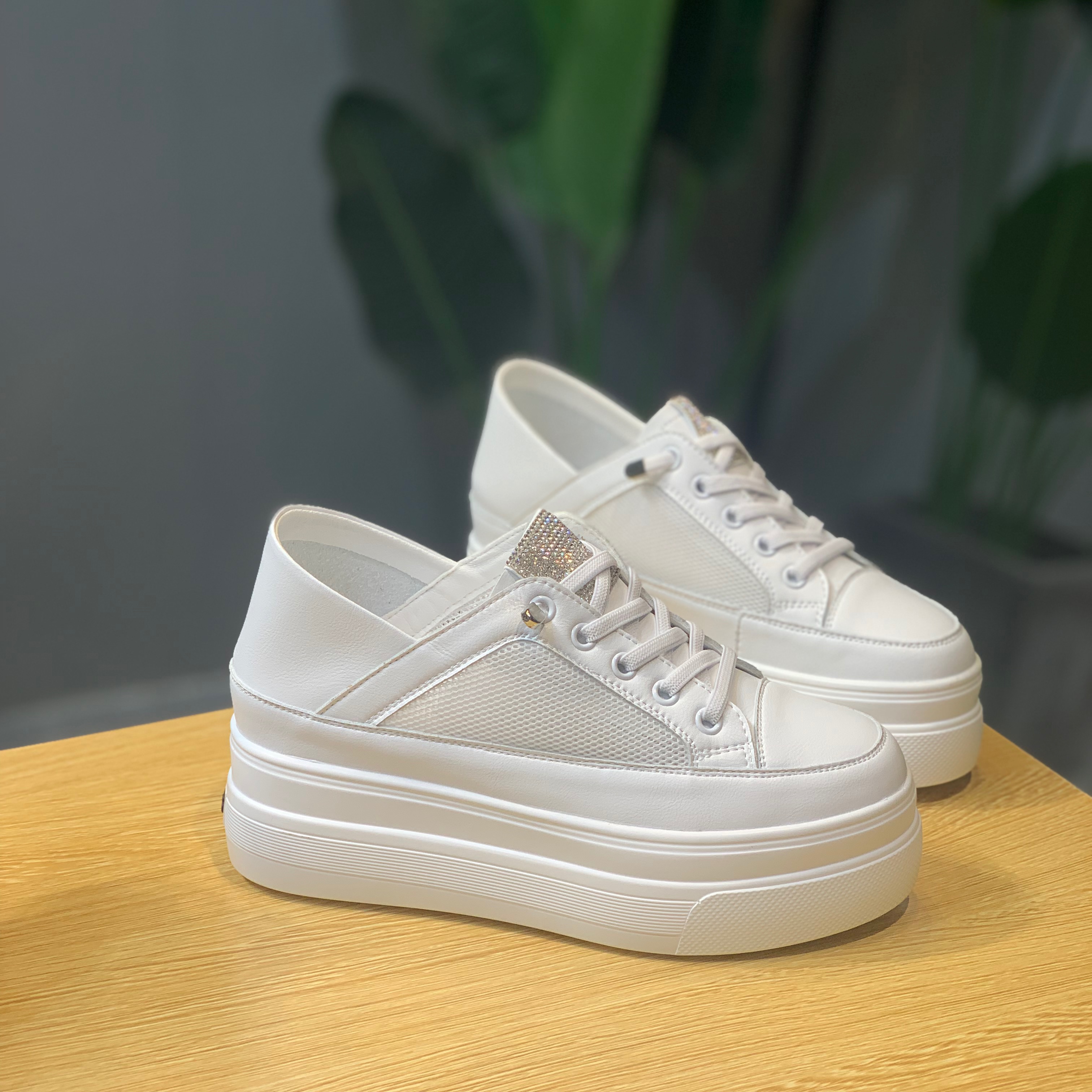 7cm Height-Increasing White Platform Sandals for Women - Breathable Mesh, Thick-Soled, Slimming Casual Summer Shoes 2025 7cm Height-Increasing White Platform Sandals for Women - Breathable Mesh, Thick-Soled, Slimming Casual Summer Shoes 2025