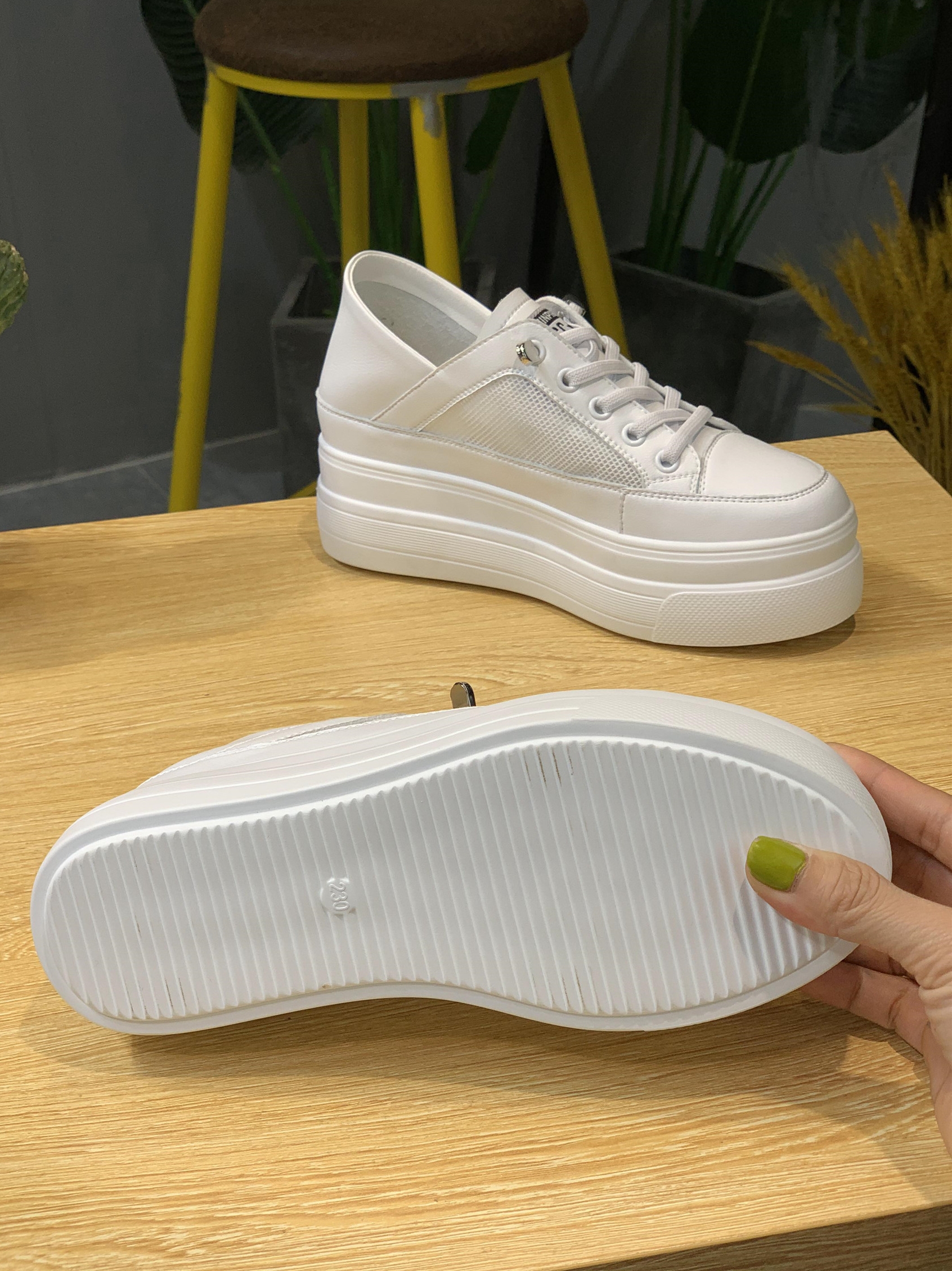 7cm Height-Increasing White Platform Sandals for Women - Breathable Mesh, Thick-Soled, Slimming Casual Summer Shoes 2025 7cm Height-Increasing White Platform Sandals for Women - Breathable Mesh, Thick-Soled, Slimming Casual Summer Shoes 2025