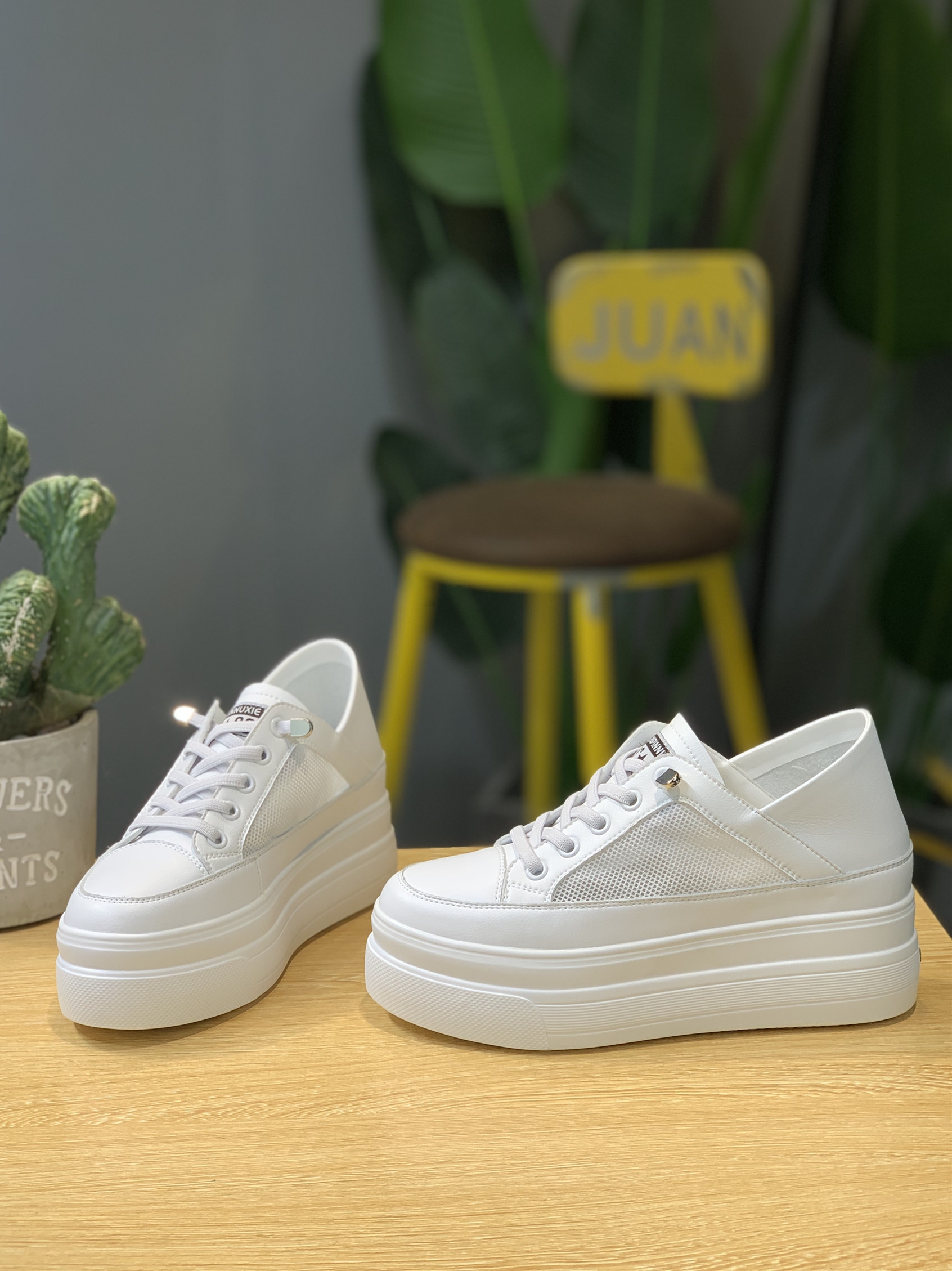 7cm Height-Increasing White Platform Sandals for Women - Breathable Mesh, Thick-Soled, Slimming Casual Summer Shoes 2025 7cm Height-Increasing White Platform Sandals for Women - Breathable Mesh, Thick-Soled, Slimming Casual Summer Shoes 2025