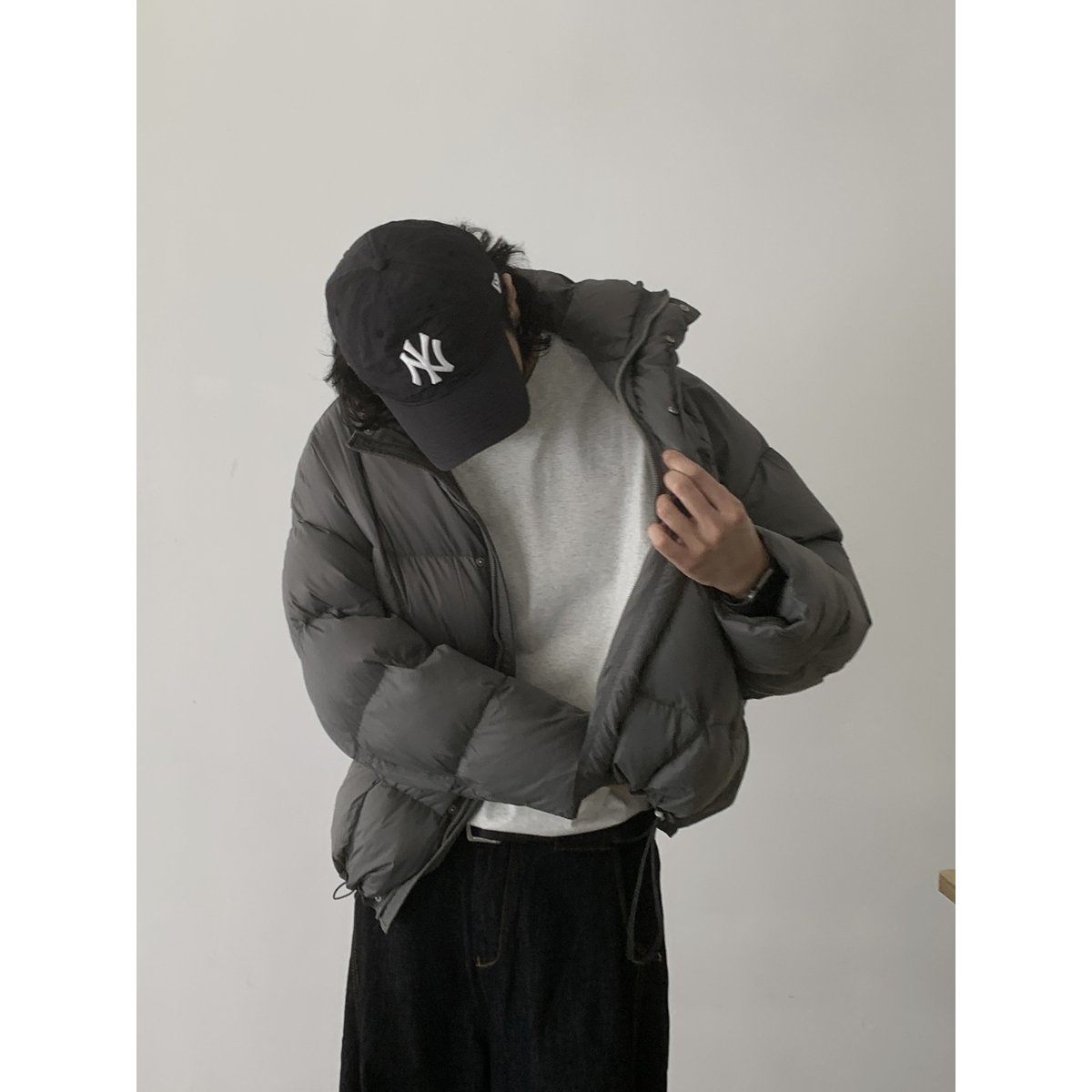 90s Vintage White Duck Down Loose Black Down Jacket for Unisex - Trendy Thick Stand Collar Coat