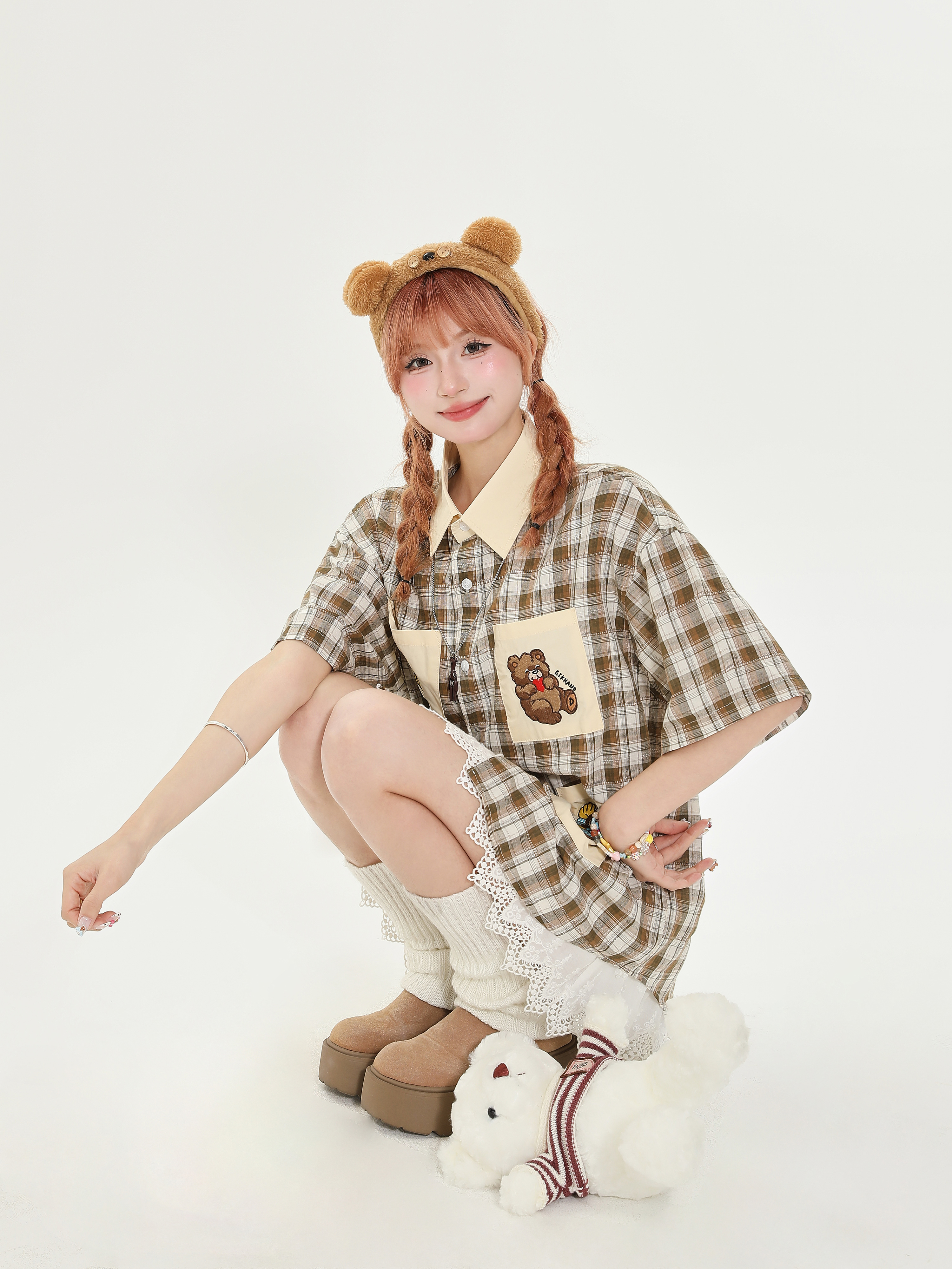 American Retro Bear Embroidery Multi-Pocket Short Sleeve Shirt for Women, Plaid College Style, Versatile Y2K Half-Sleeve Top American Retro Bear Embroidery Multi-Pocket Short Sleeve Shirt for Women, Plaid College Style, Versatile Y2K Half-Sleeve Top