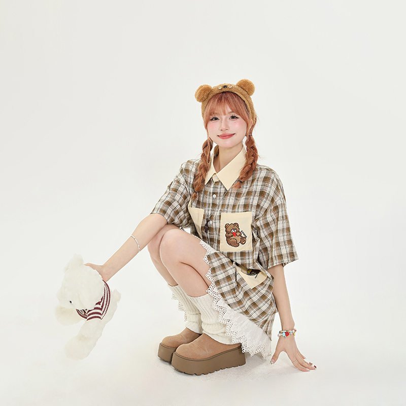 American Retro Bear Embroidery Multi-Pocket Short Sleeve Shirt for Women, Plaid College Style, Versatile Y2K Half-Sleeve Top