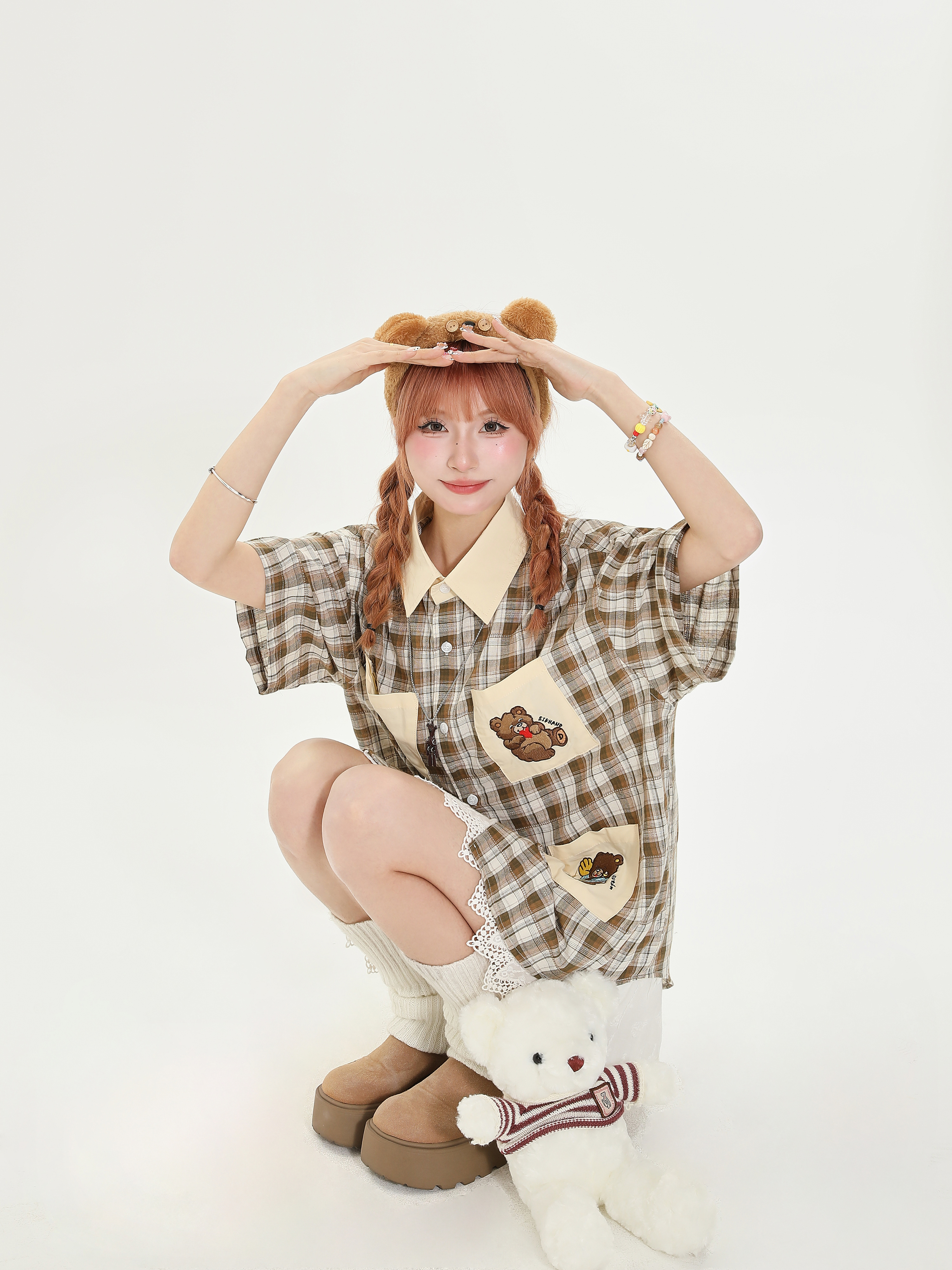 American Retro Bear Embroidery Multi-Pocket Short Sleeve Shirt for Women, Plaid College Style, Versatile Y2K Half-Sleeve Top American Retro Bear Embroidery Multi-Pocket Short Sleeve Shirt for Women, Plaid College Style, Versatile Y2K Half-Sleeve Top