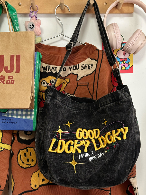 American Retro Denim Crossbody Bag - Large Capacity Commuter Tote for Students - Versatile Spring/Summer Style