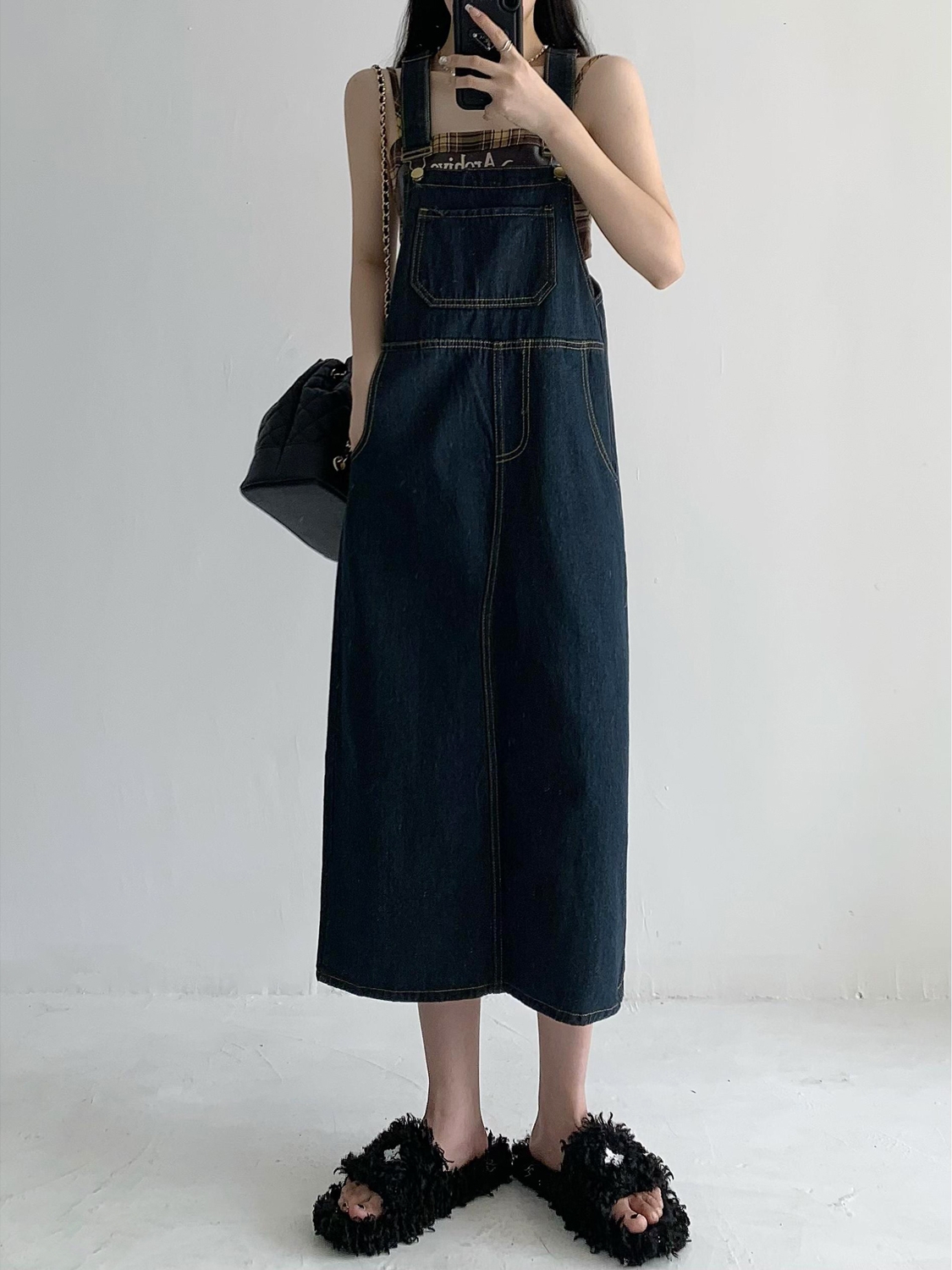 American Retro Denim Suspender Dress for Women - Loose Slimming Long Strap Design for Spring Autumn 2024, Perfect for Petite Sizes American Retro Denim Suspender Dress for Women - Loose Slimming Long Strap Design for Spring Autumn 2024, Perfect for Petite Sizes