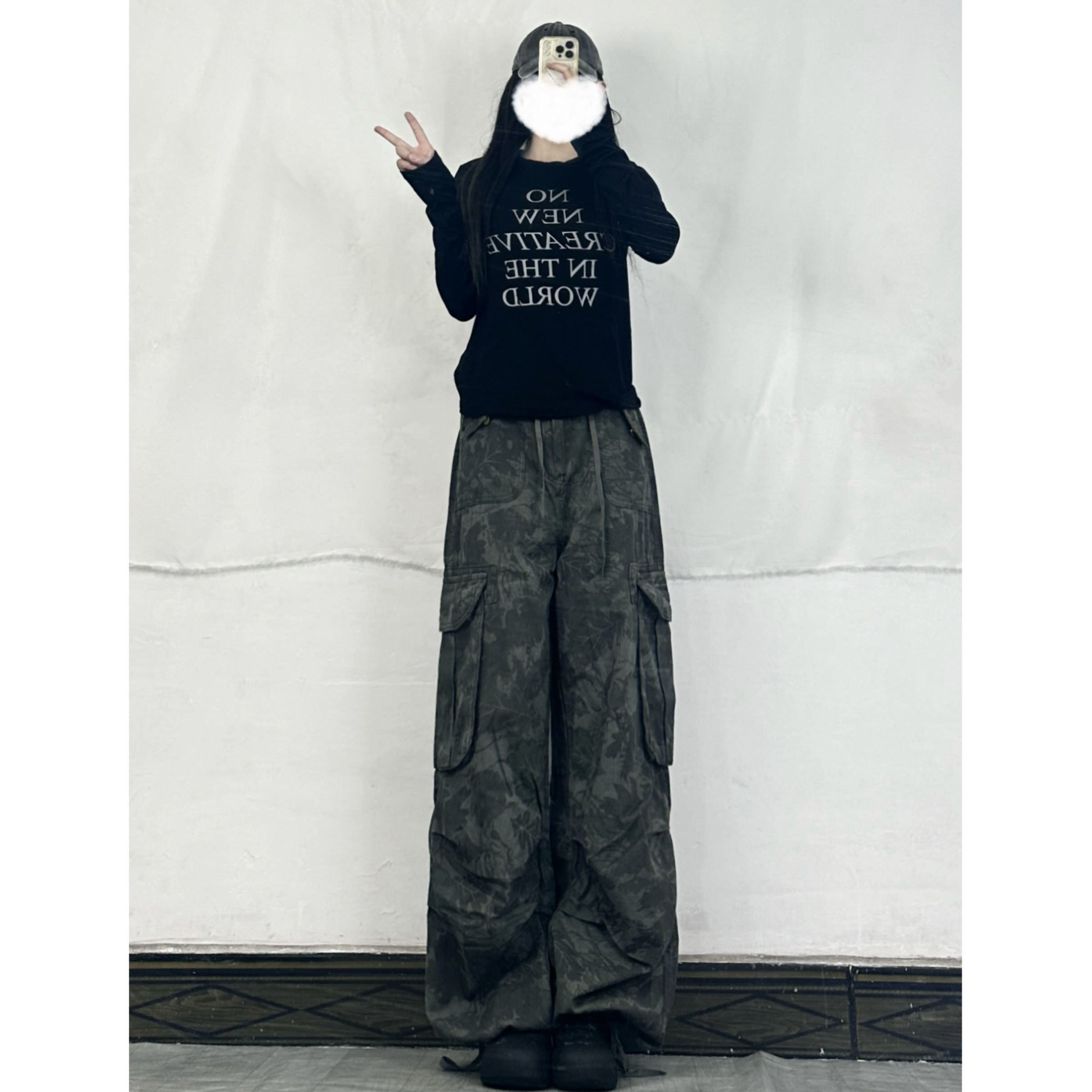 American Retro Hip-Hop Camouflage Multi-Pocket Work Pants for Women with Letter Print Jazz Top â€“ Y2K Style Outfit