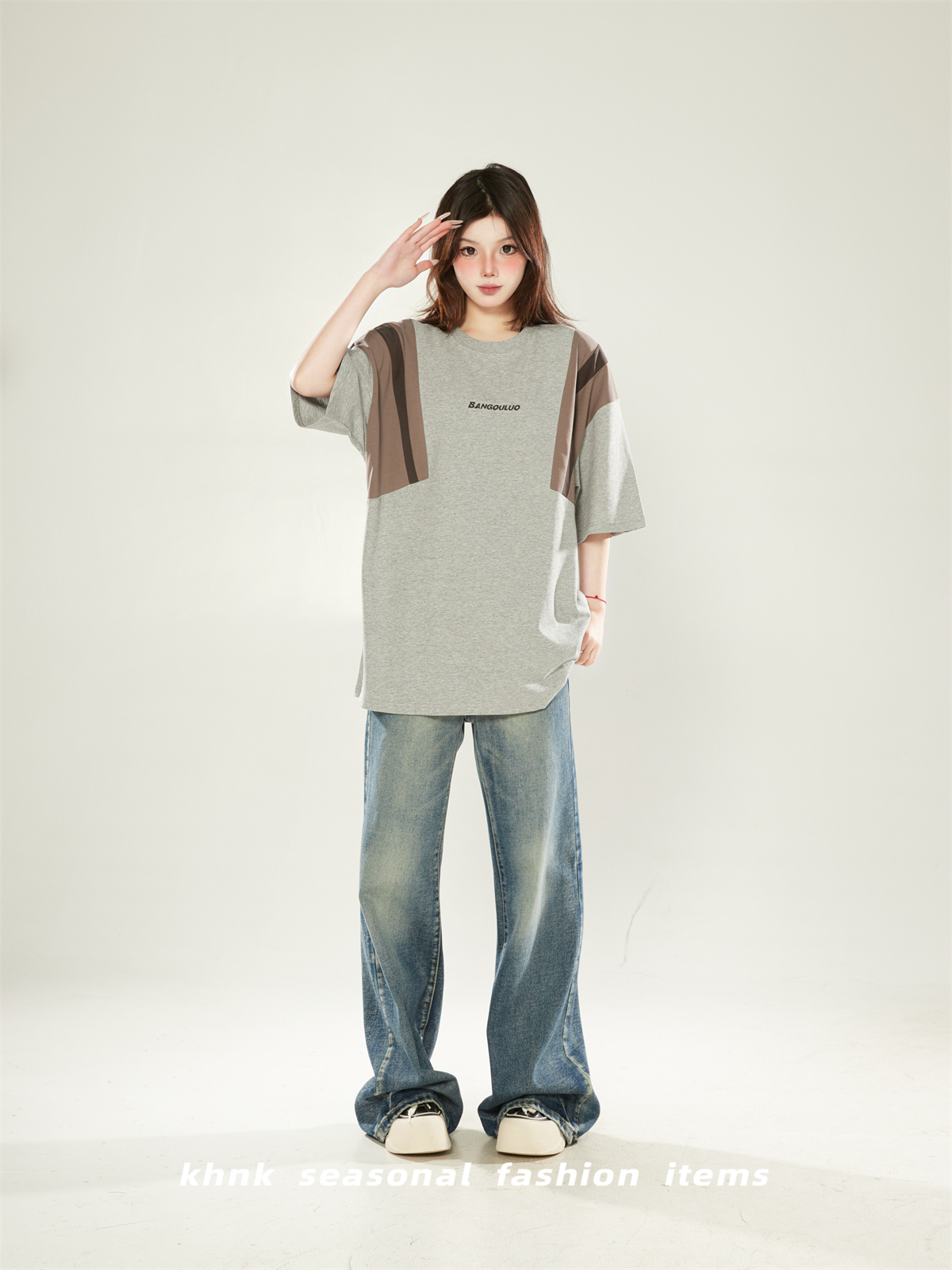 American Retro Patchwork Gray Round Neck Short Sleeve T-Shirt for Women - Trendy Loose Summer Top 2025