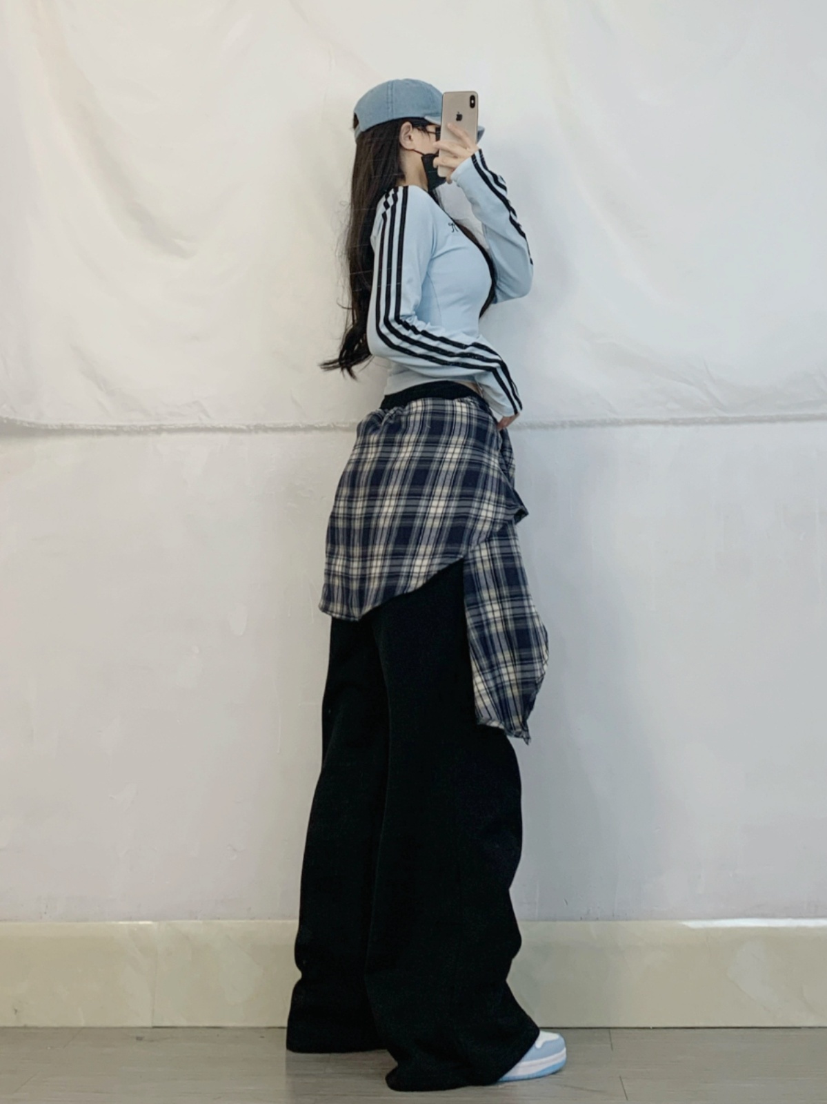 American Retro Plaid Wide-Leg Jazz Dance Pants for Women - Spliced Hip-Hop Design, Loose Fit, Trendy 90s Style American Retro Plaid Wide-Leg Jazz Dance Pants for Women - Spliced Hip-Hop Design, Loose Fit, Trendy 90s Style