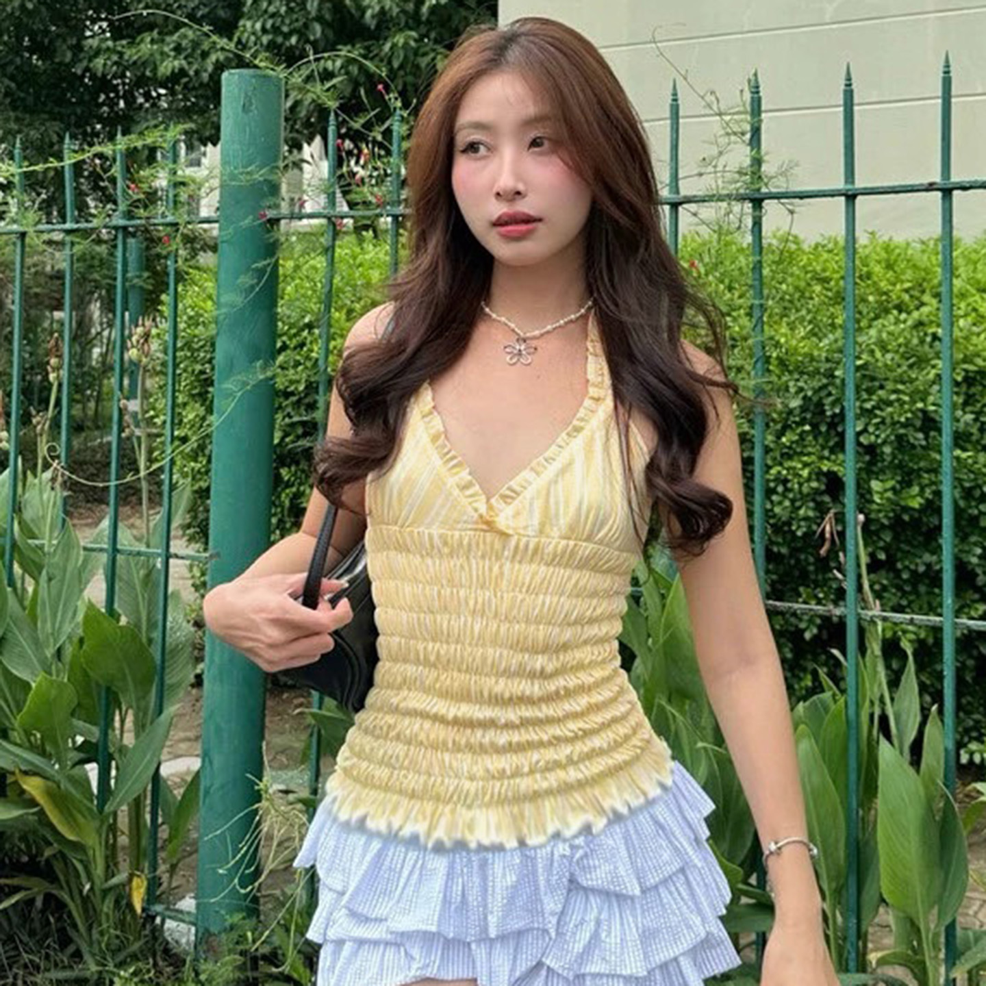 American Retro Pleated Waist Cinched Halter Sleeveless Top with Lace for Women - Spicy Girl Style, Y2K Fashion American Retro Pleated Waist Cinched Halter Sleeveless Top with Lace for Women - Spicy Girl Style, Y2K Fashion