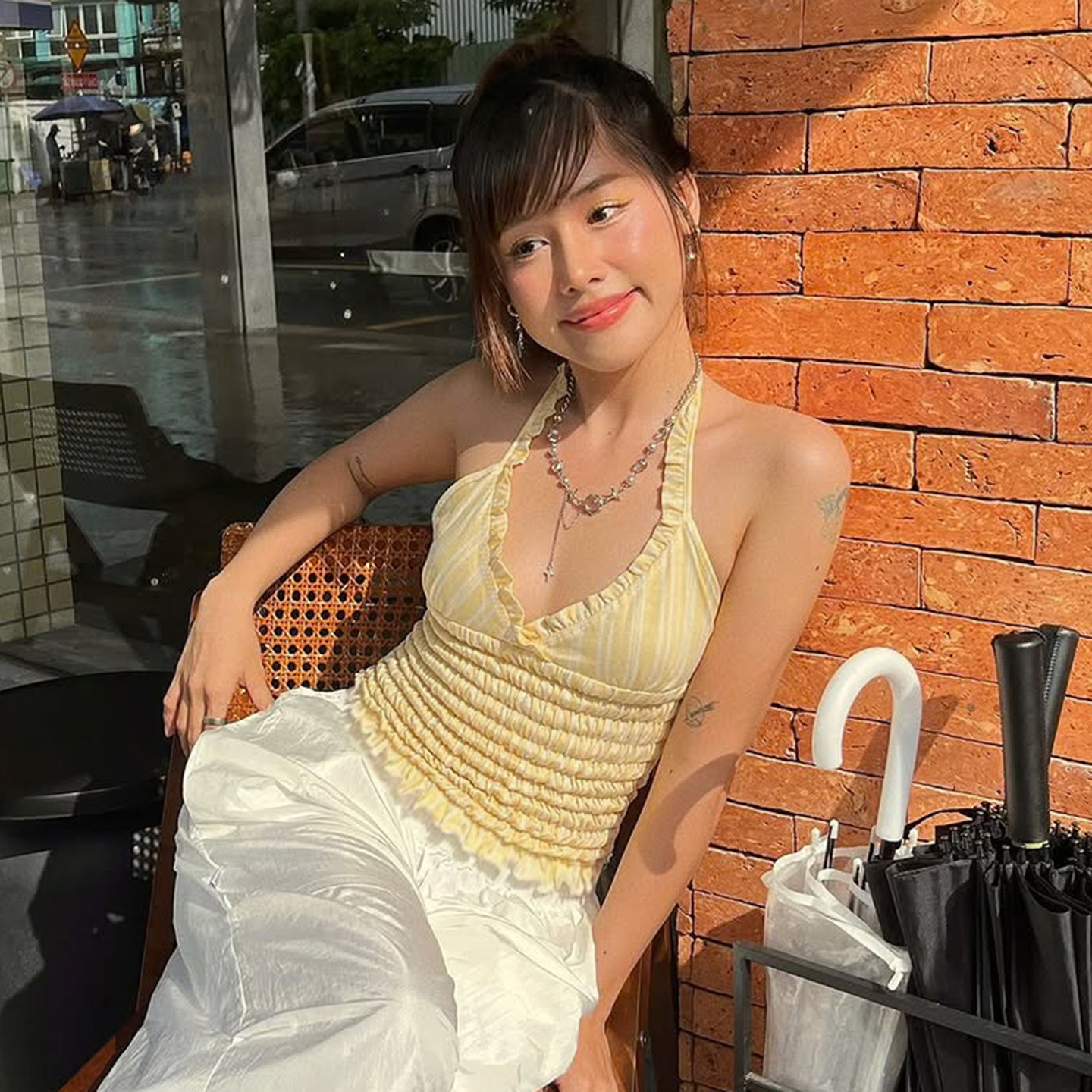 American Retro Pleated Waist Cinched Halter Sleeveless Top with Lace for Women - Spicy Girl Style, Y2K Fashion