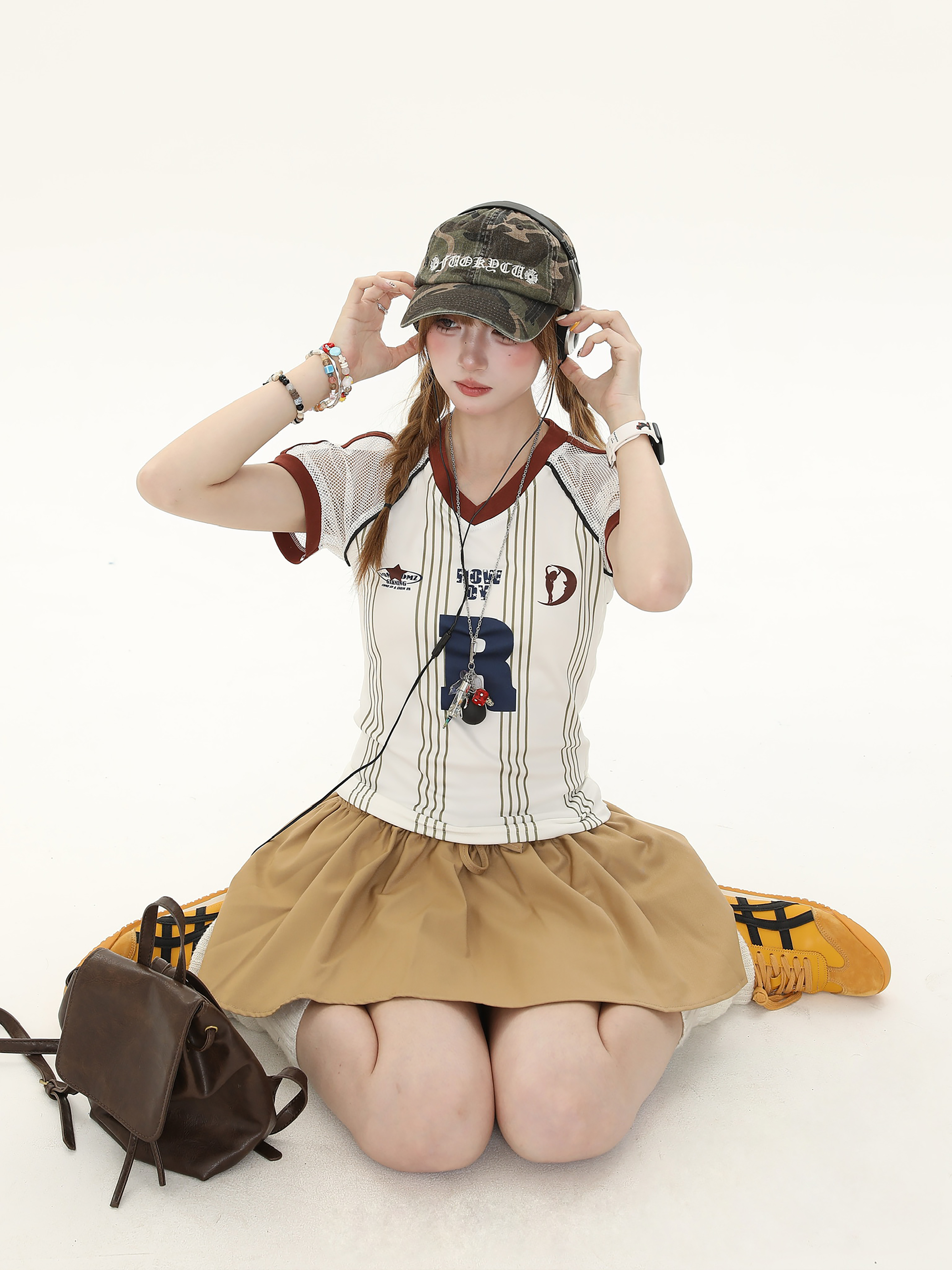 American Retro Slim-Fit Striped Sports Jersey Short-Sleeve T-Shirt for Women - Summer 90s Style