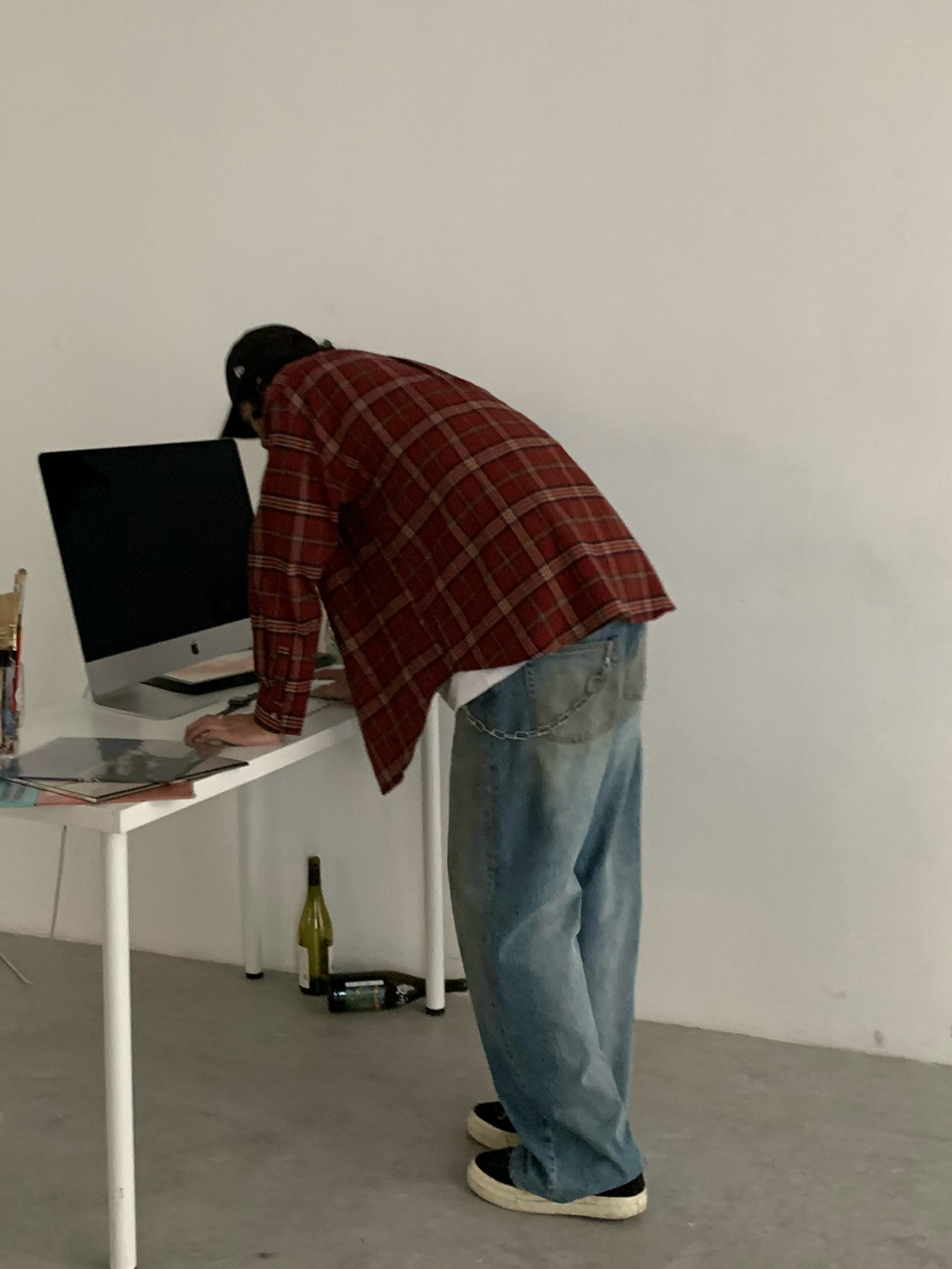 American Retro Washed Vintage Flared Jeans - Clean Fit Straight-Leg Long Pants for a Timeless Y2K Look American Retro Washed Vintage Flared Jeans - Clean Fit Straight-Leg Long Pants for a Timeless Y2K Look