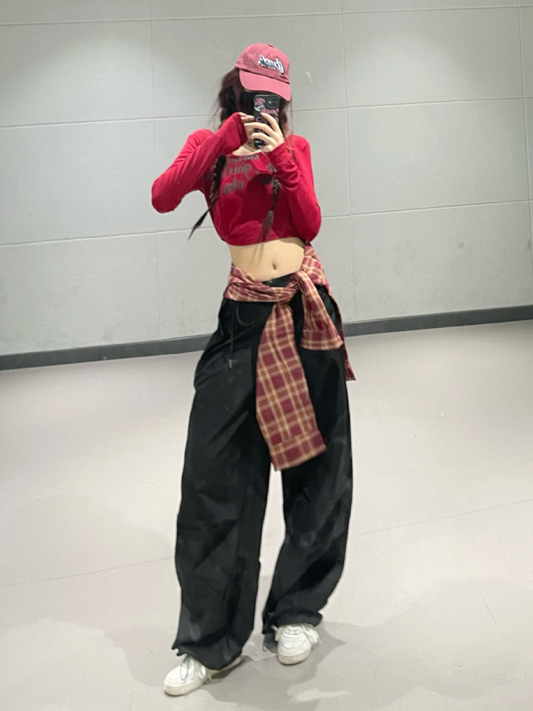 American Retro Wine Red Letter Print Long Sleeve T-Shirt - Women's Jazz Dance INS Style Short Top American Retro Wine Red Letter Print Long Sleeve T-Shirt - Women's Jazz Dance INS Style Short Top