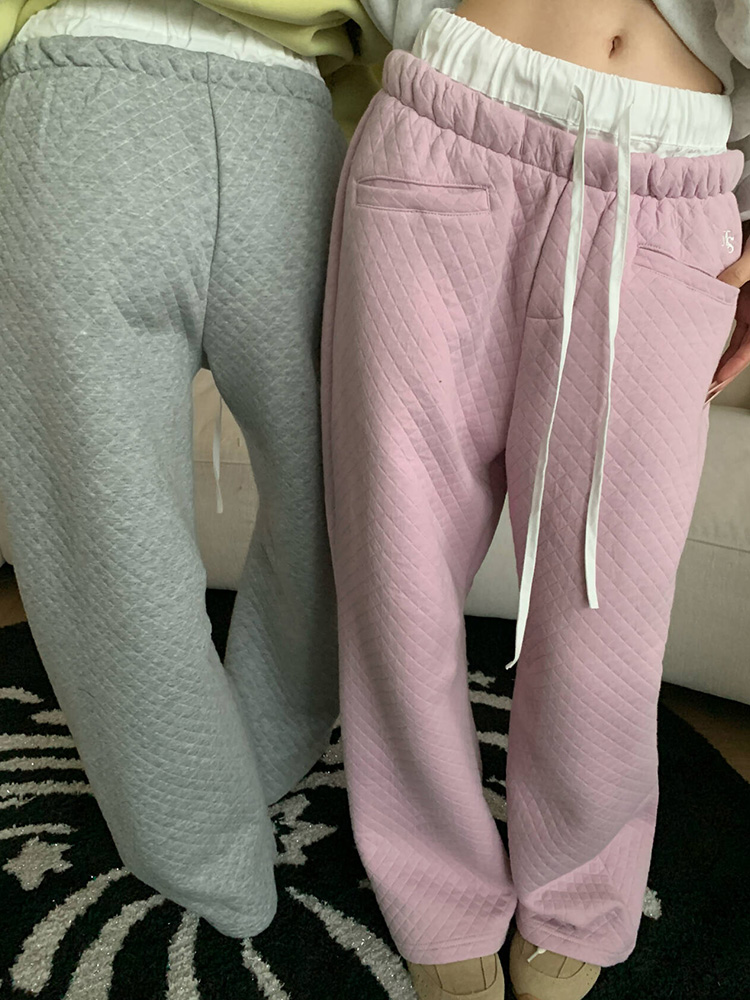 American Style Diamond-Patterned Drawstring Straight-Leg Pants for Men and Women - Loose Casual Versatile Wide-Leg Trousers American Style Diamond-Patterned Drawstring Straight-Leg Pants for Men and Women - Loose Casual Versatile Wide-Leg Trousers